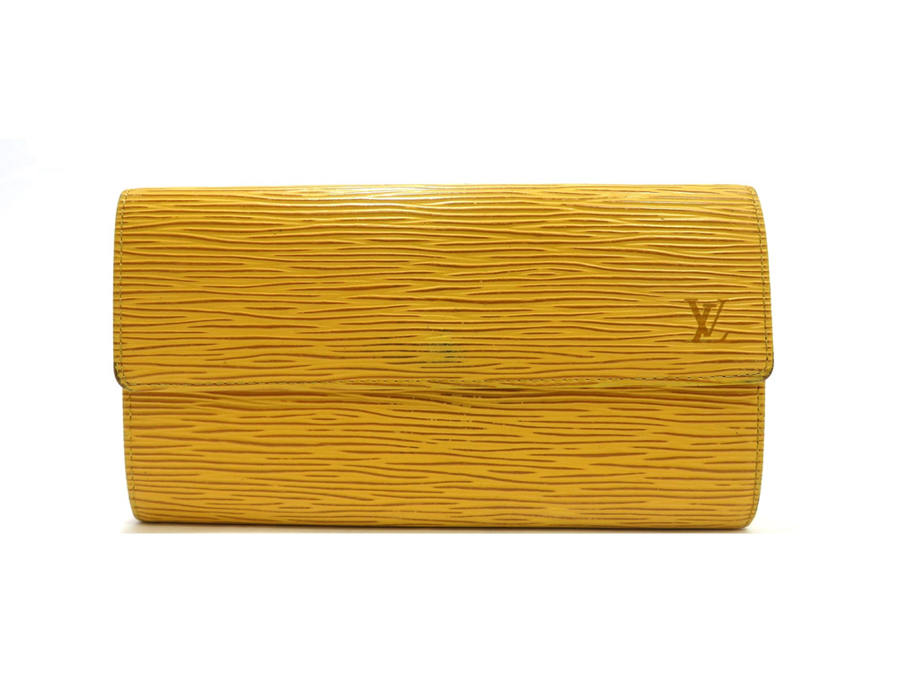LOUIS VUITTON Pochette Portemonnaie Credit Epi Tassili Yellow